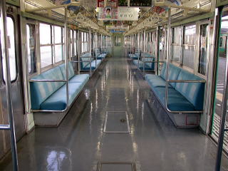 (車内の様子（モハ103-588）)