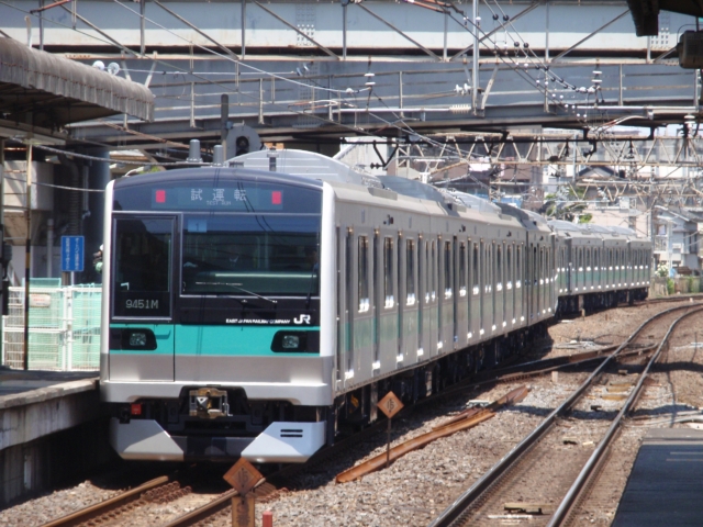 (試9451M 松戸にて)